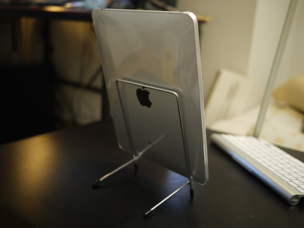 iPadって純正Dockいらないんじゃない？ image 2