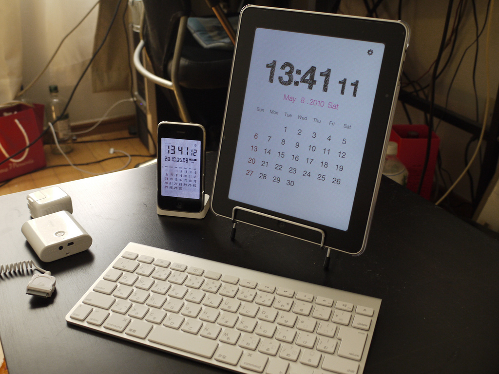 iPadって純正Dockいらないんじゃない？ image 3