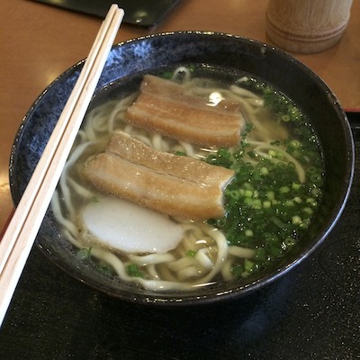 昼は沖縄そば、夜は泡盛。沖縄旅行で食べたものまとめ image 3
